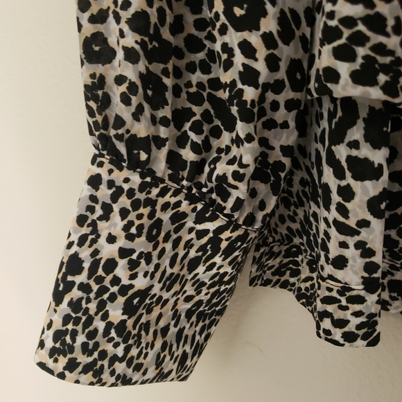 CT234 BCBGMAXAZRIA ANIMAL PRINT LONG SLEEVE BLOUSE SM - Picture 3 of 5